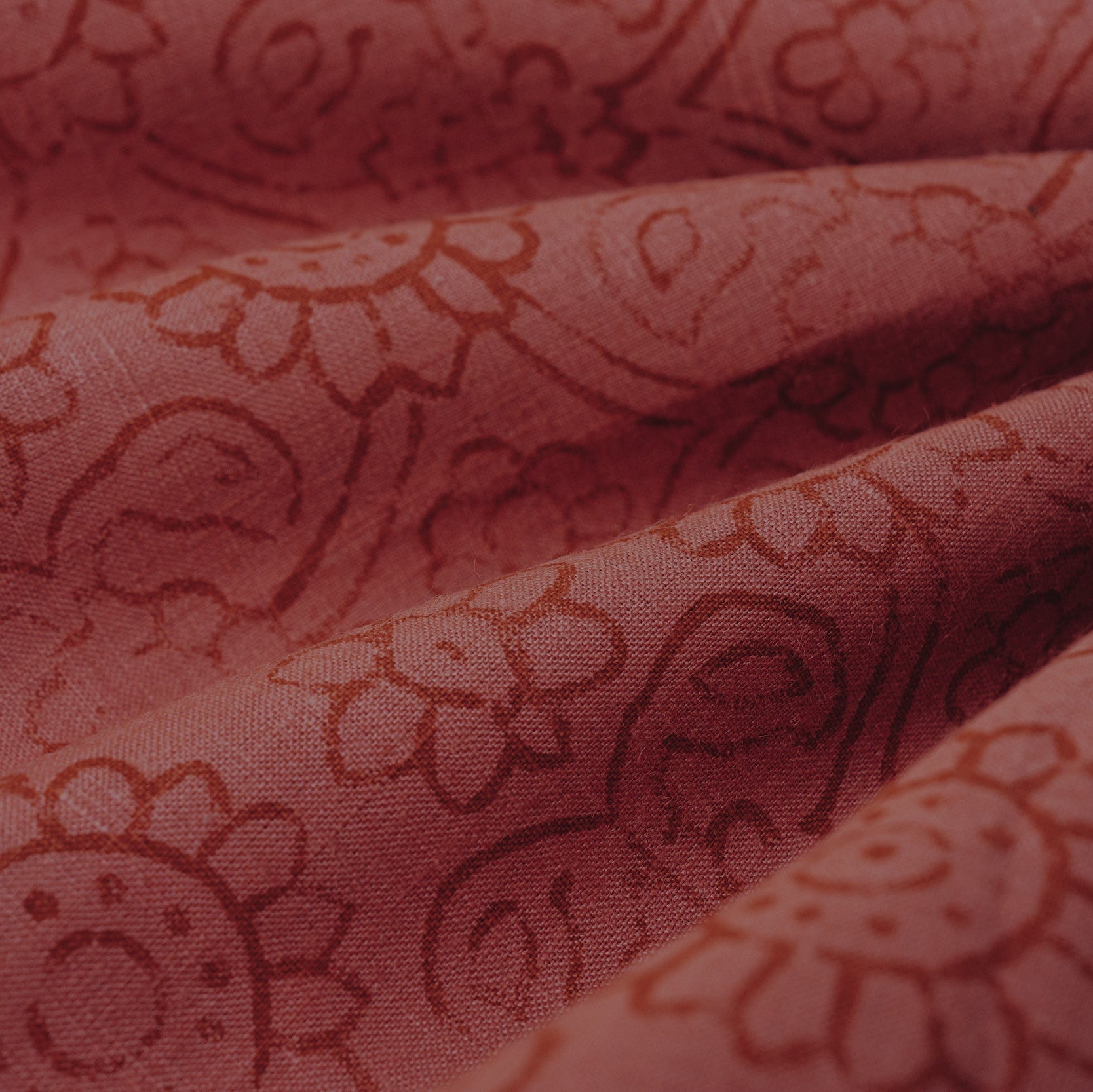 12 Rouge/Paprika Hemp/Raw Silk Pre-rolled 21 yards