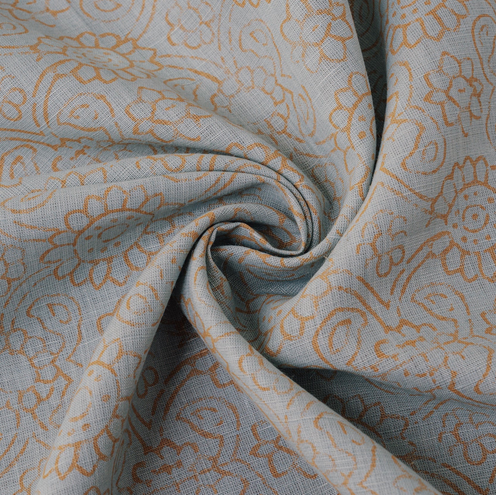 16 Pale Blue/Straw Hemp/Raw Silk