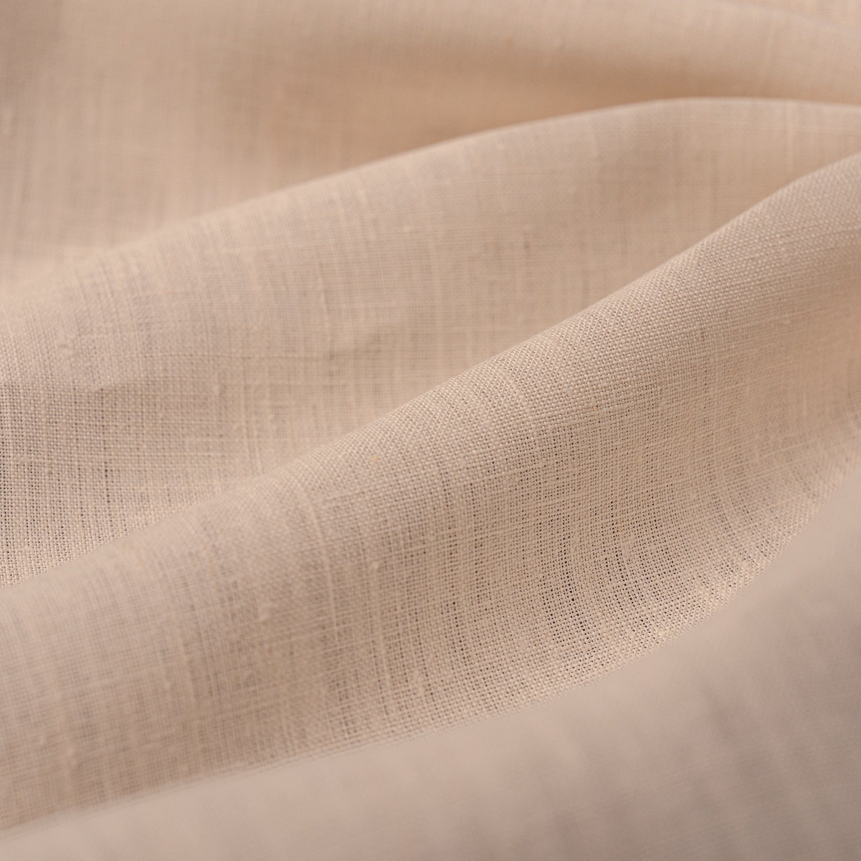 18 Crema Hemp/Raw Silk Pre-rolled 10 yards