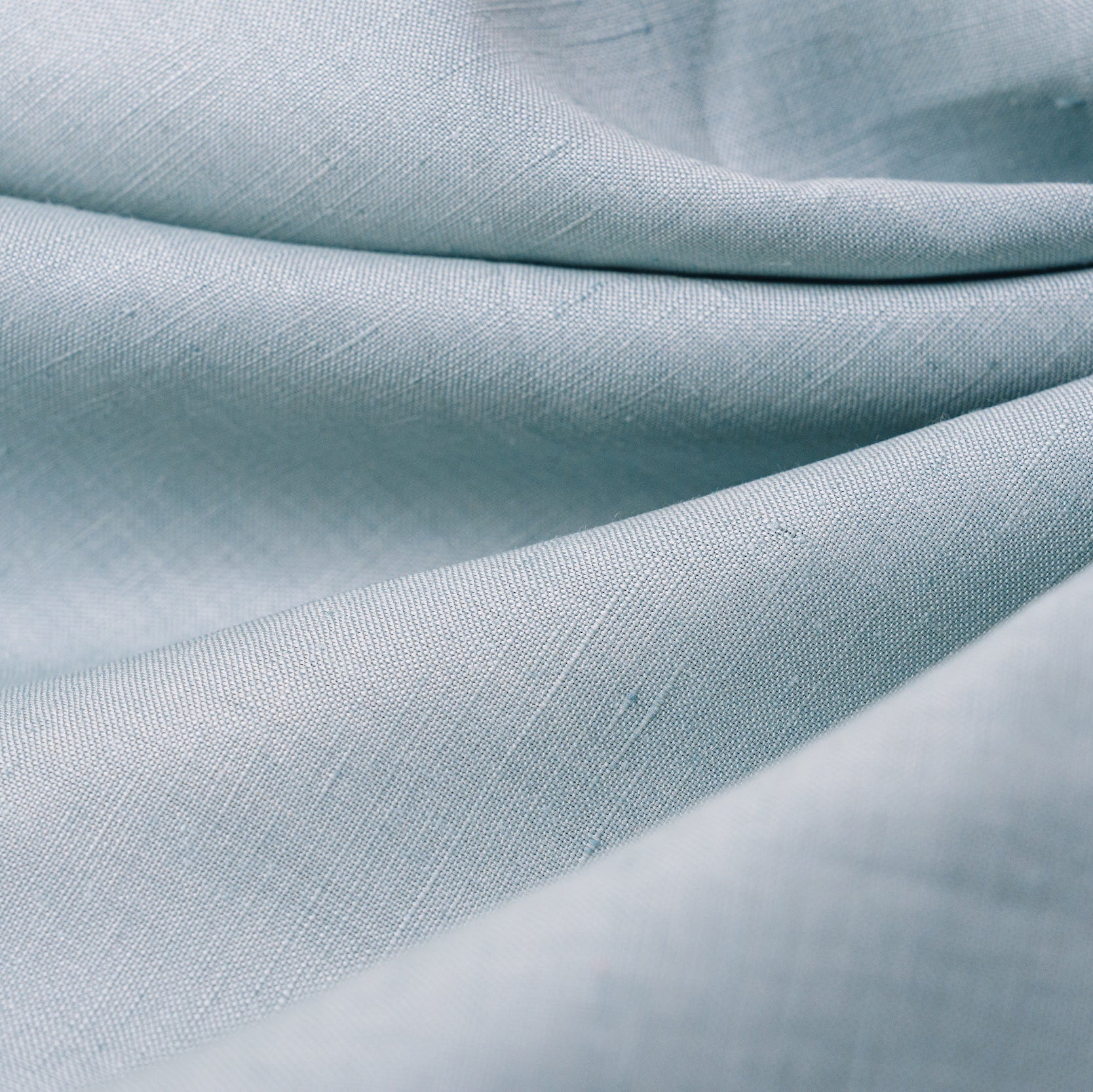 Pale Blue - 8
70% Hemp / 30% Silk